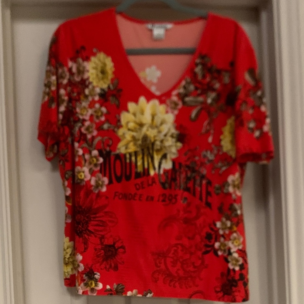 Peter Nygard Red Floral V-Neck Top